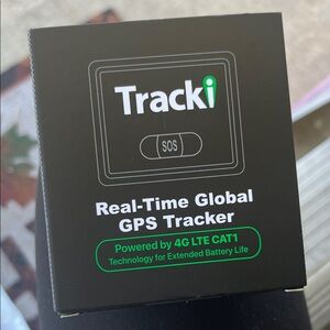 Trac GPS Tracker with 4G LTE - Black